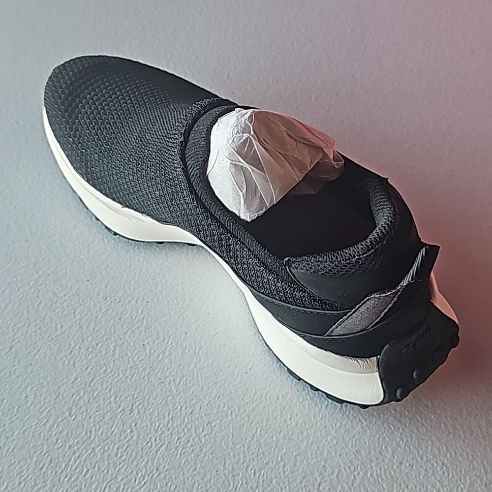 NIB Ryka Jumpstart Sneaker Slip ons in Black, Size 9 Wide - Picture 2 of 7